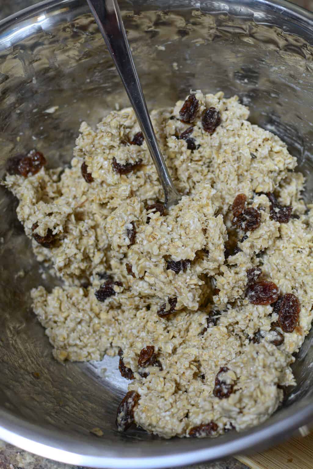 4 Ingredient Oatmeal Raisin Cookies EazyGrub