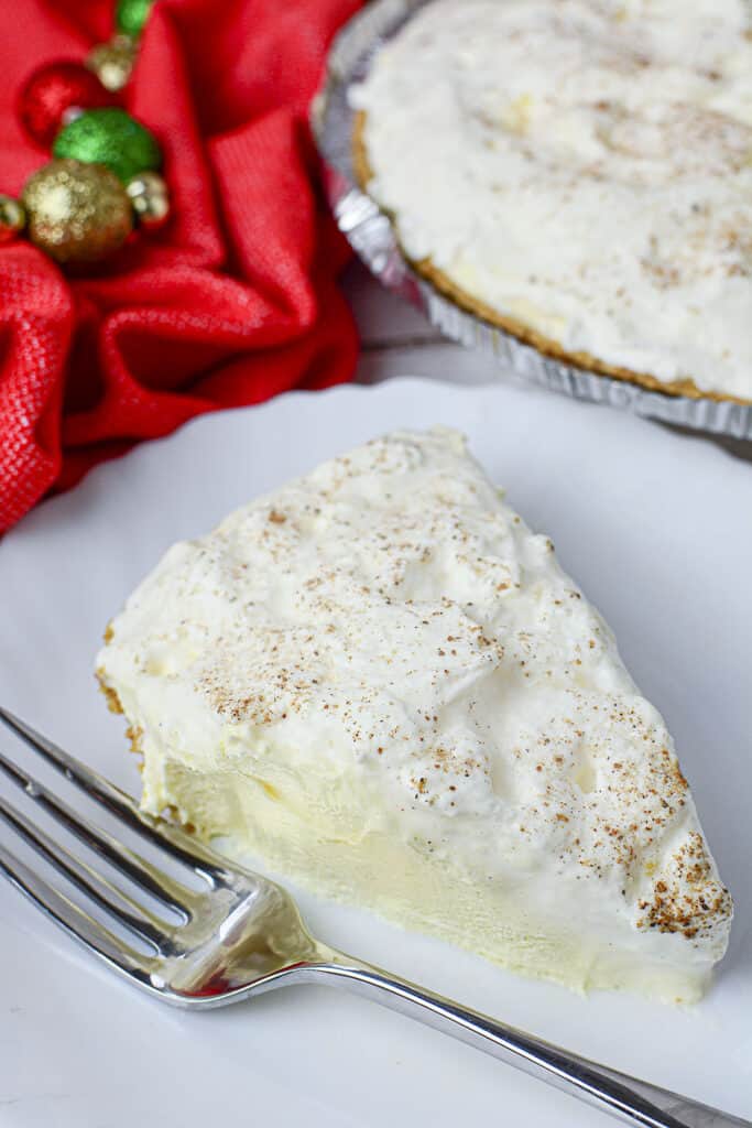 5 Ingredient No Bake Eggnog Pie EazyGrub