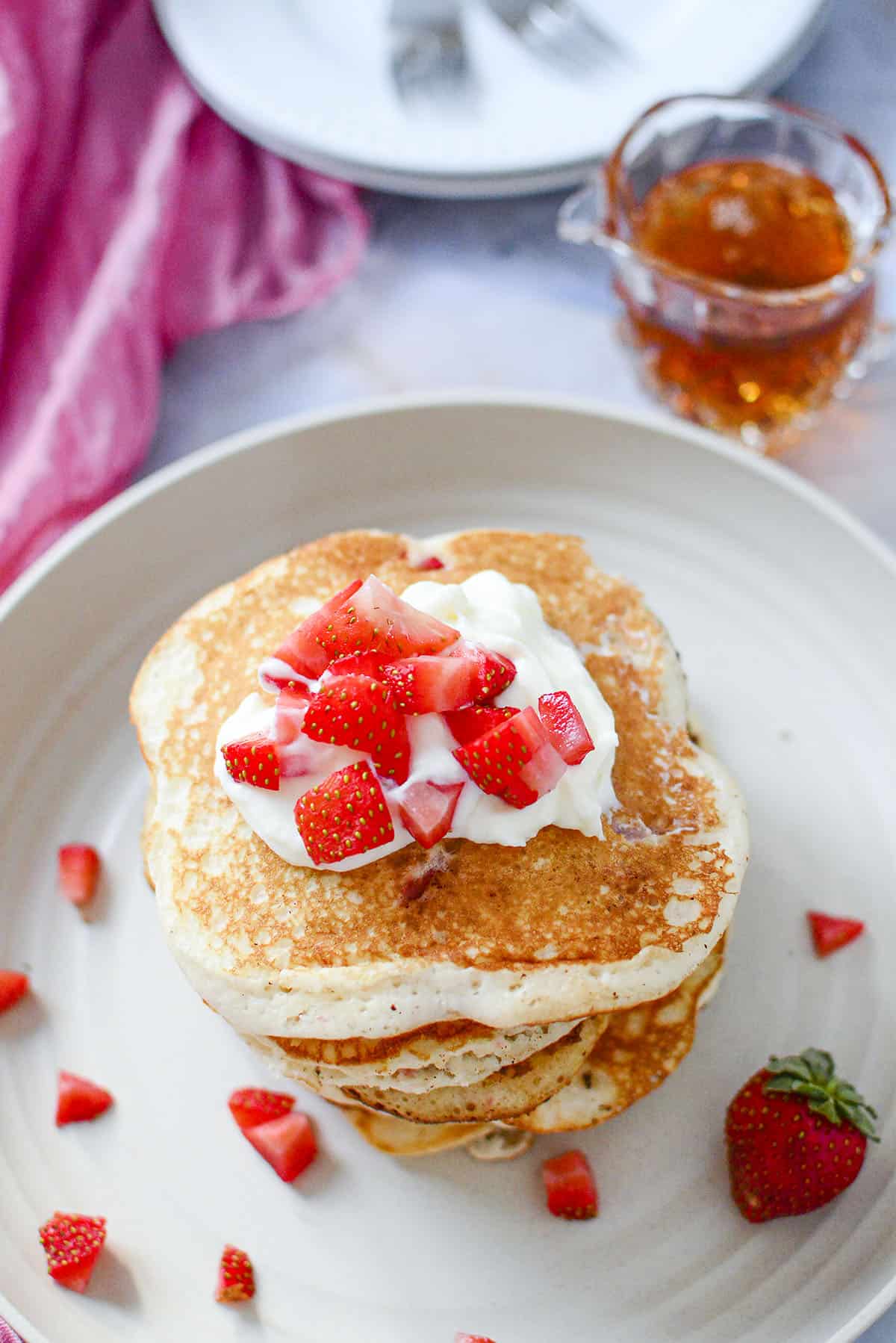 3 Ingredient Strawberry Pancakes