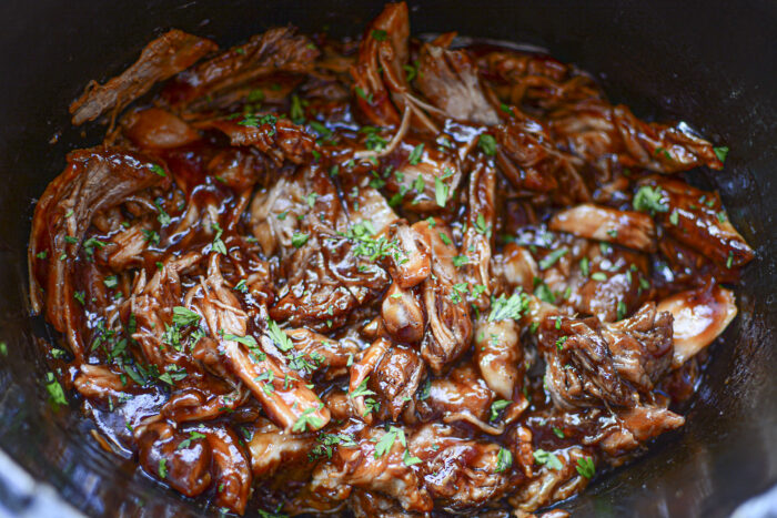 2 ingredient crock pot bbq pork featured image.